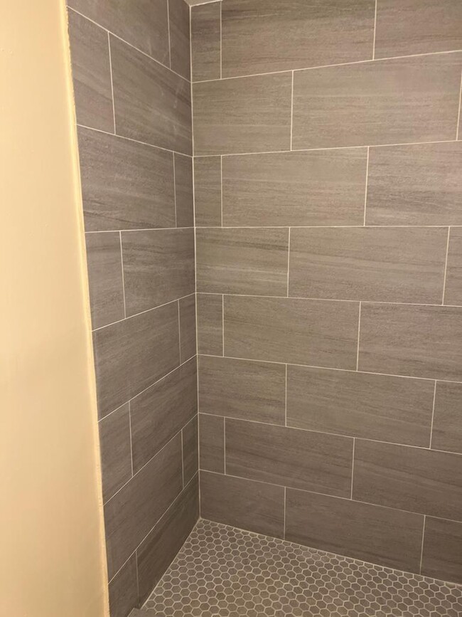 Building Photo - 4059 NW 31st Ave Unit 3 Rental