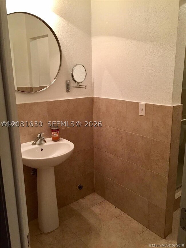 8950 SW 69th Ct Unit 114