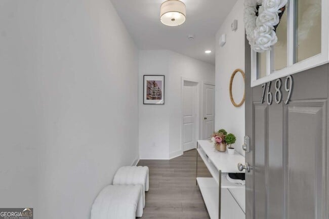 Photo - 7689 Baron Rd