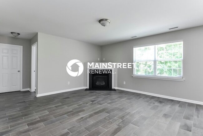 4 Bedroom Pet-Friendly Home in Fuquay-Varina, NC with Main Street Renewal