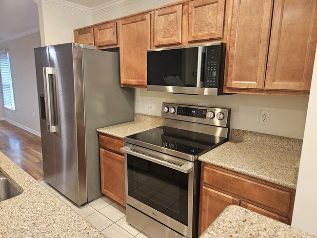 Photo - 907 11th Ave N