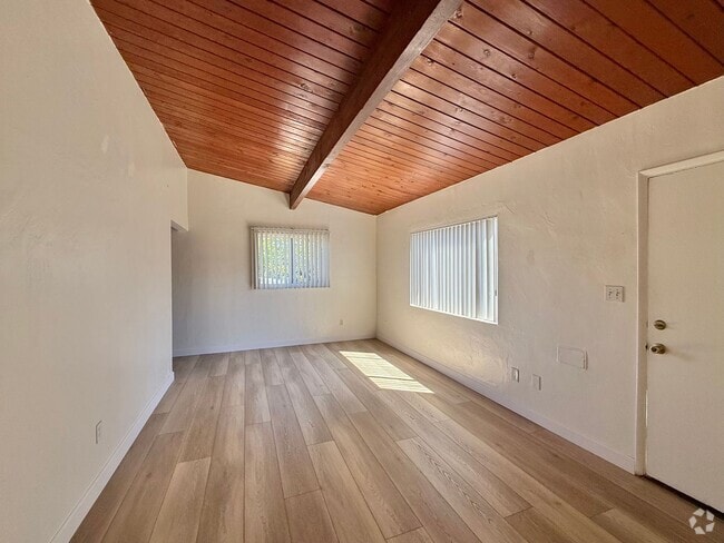 Building Photo - 4429-4431 Manitou Way Unit 4429 Rental