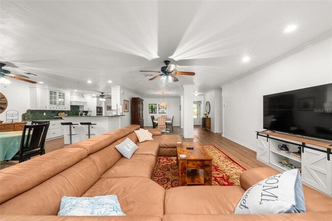 Photo - 2551 Lakeview Dr