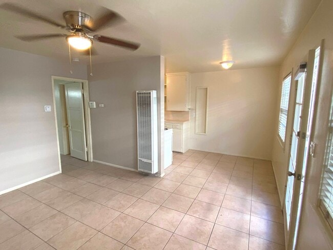 1124 W Balboa Blvd Unit 4