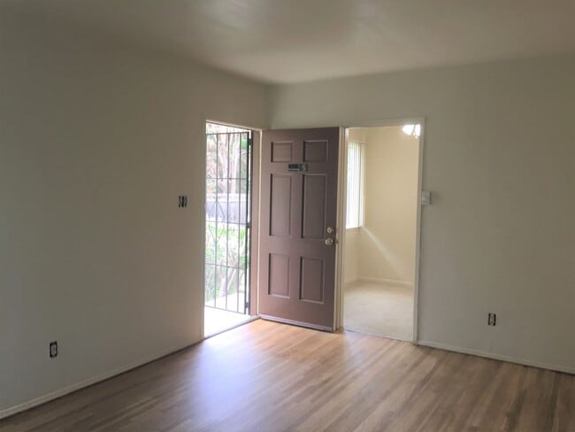4848 N Lakewood Blvd Unit 4852