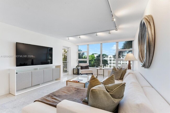 Building Photo - 1620 S Ocean Blvd Unit 3J