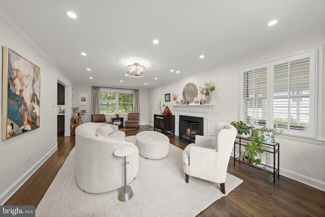 Photo - 6709 Pemberton St