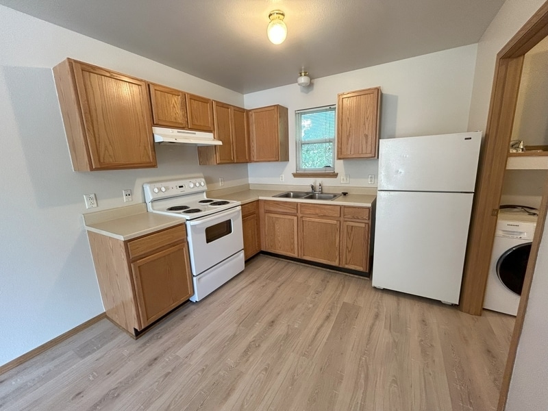 Photo - 1635 Neptune St