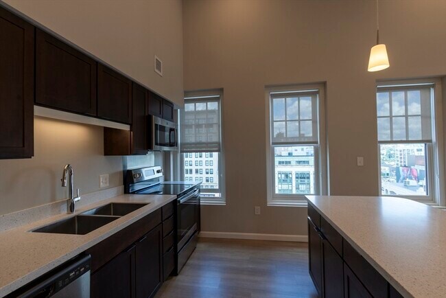 Photo - 6 Chatham St Unidad 601