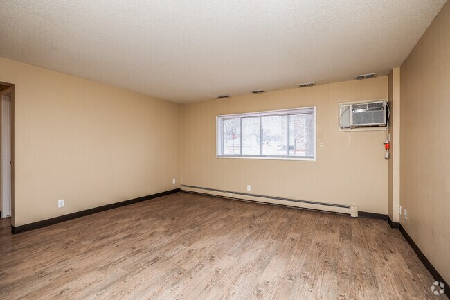 2BR, 1.5BA - 857 SF