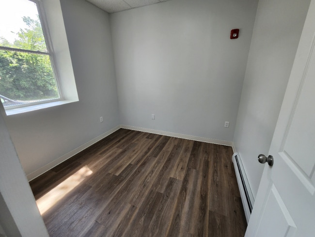 Photo - 151 S Main St Unit 107