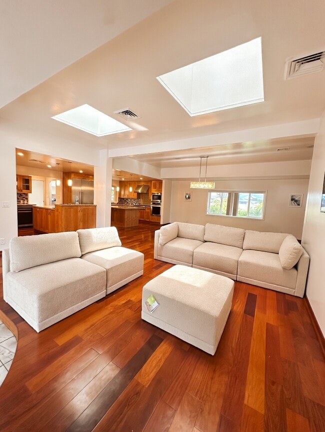 Photo - 238 Portlock Rd