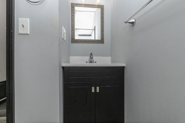Photo - 201 N Main St
