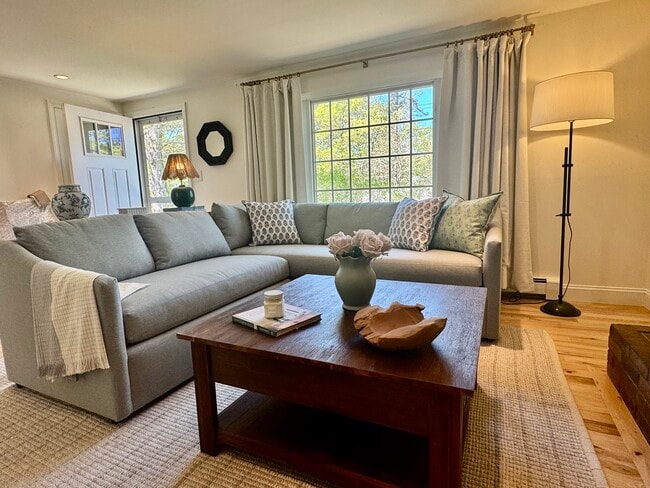 Photo - 5 Commons Way