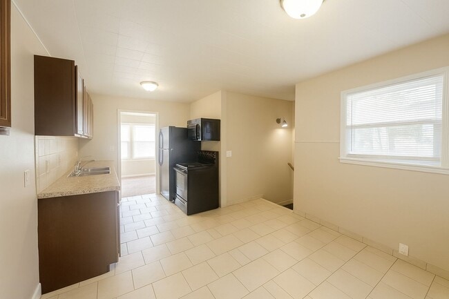 Photo - Charming 2 Bedroom 1 Bath Bungalow for Ren...