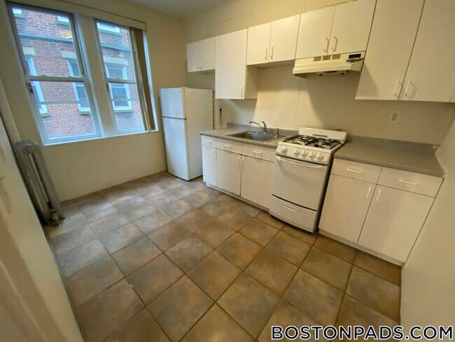 Photo - 524 Cambridge St Unidad 3