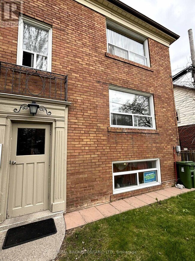 Photo - 204 O'Connor Dr Unité C