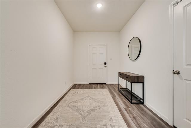 Photo - 618 Colgate Cir