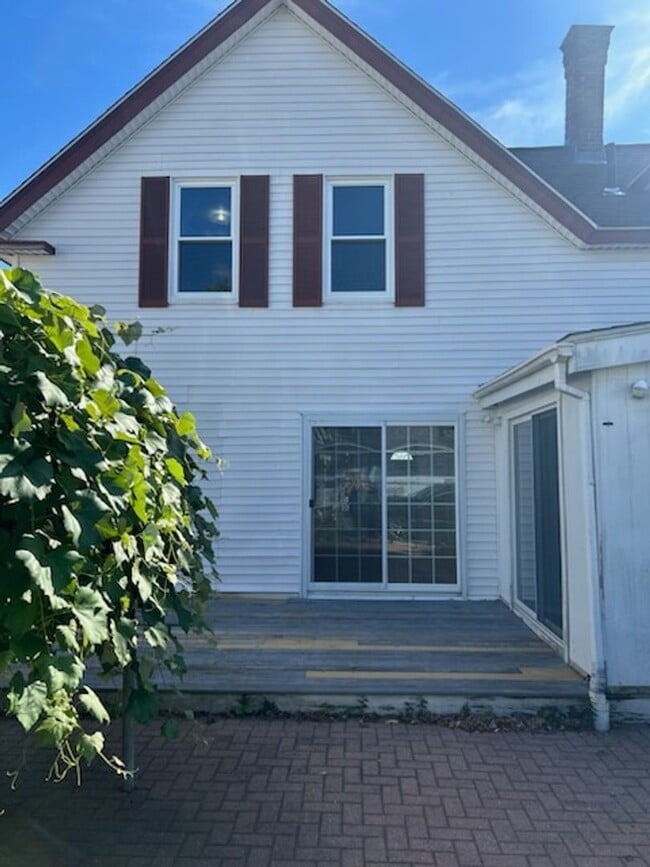 Photo - Single Family Home for Rent
