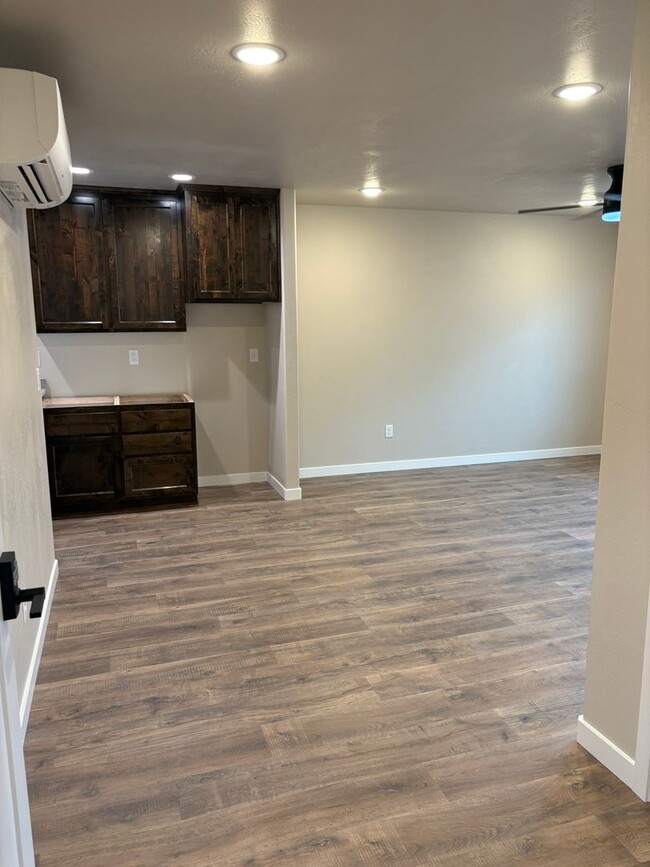 Photo - 7861 Houston Lp Unidad B