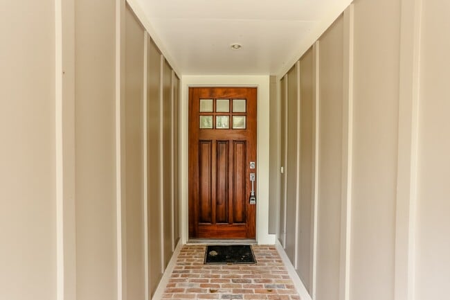 14 Woodlot Ct
