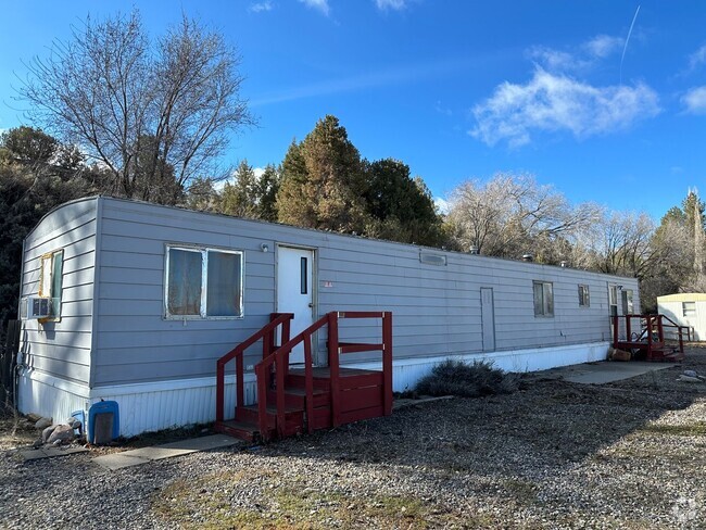 Building Photo - 1 Bedroom 1 Bathroom Mobile Home Duplex lo...