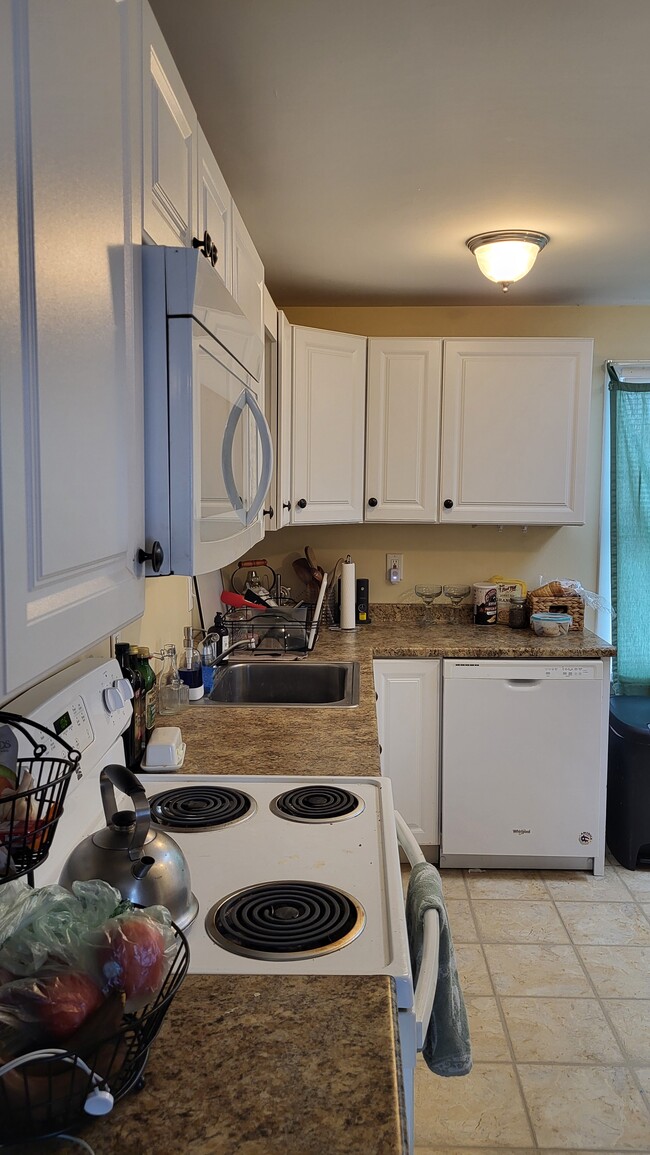 Photo - 167 Elm St Unidad 2