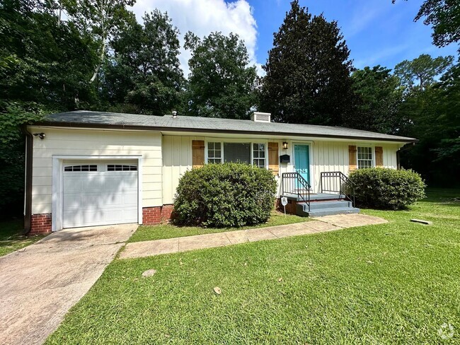Building Photo - Beautiful Renovated 2 Bedroom in North Fon... Rental