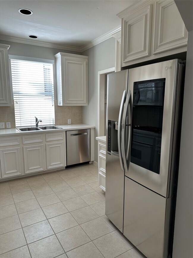 Photo - 4113 Blossom St Unit B