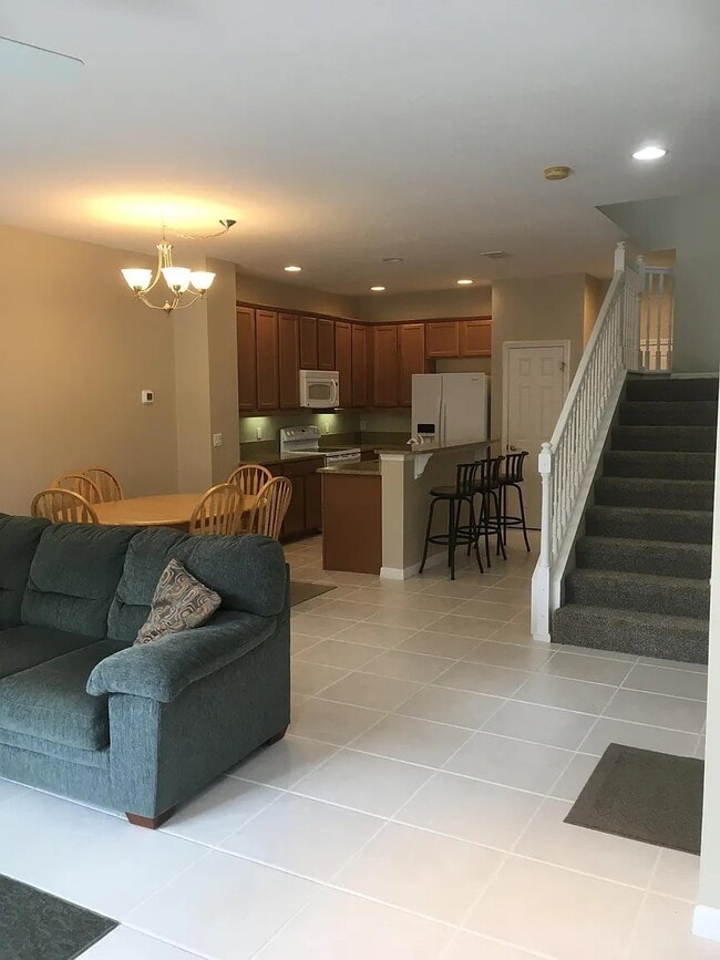 Photo - 10316 Fallsgrove St