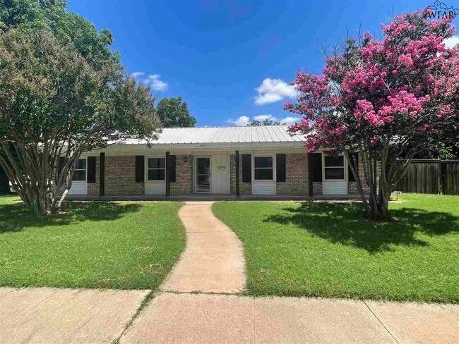 Photo - 2801 McNiel Ave House