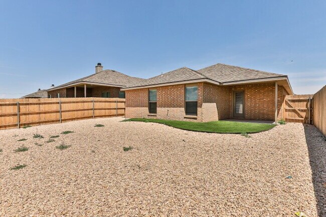 Building Photo - "Charming 3-Bed, 2-Bath Haven with 1,615 Sq Ft in Lubbock's Cozy Kirksey Avenue!"
Half off first ...