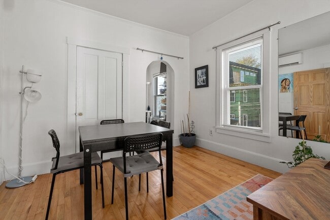 Photo - 32 Richardson St Unit 2