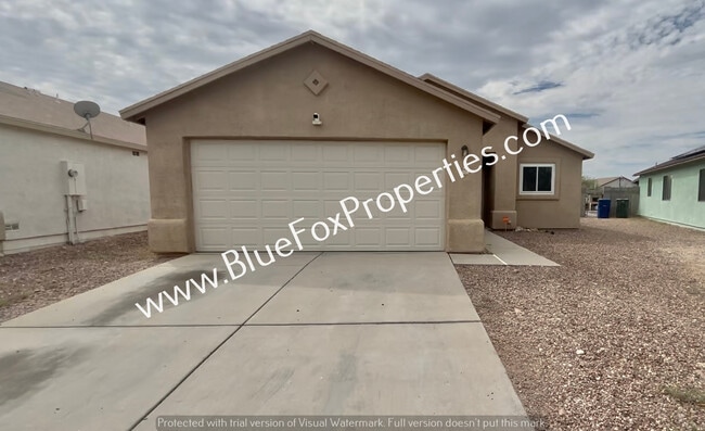 Building Photo - 6006 S Mogollon Dr