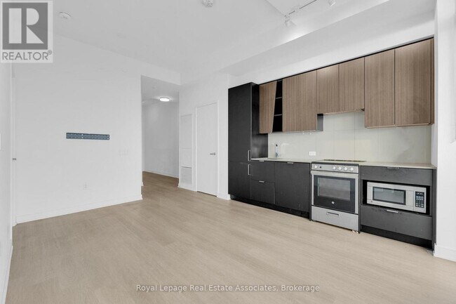 Photo - 3883 Quartz Rd Unit 1909