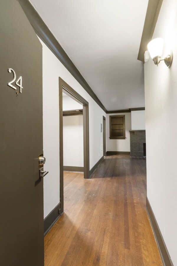 Photo - 16 N Broadway St Unidad 25