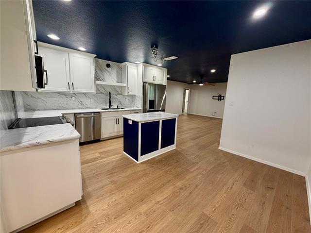 Photo - 2021 Lexington Pl