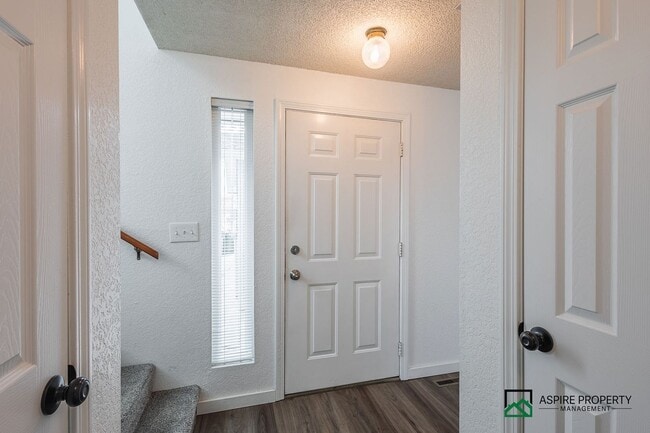 Photo - New Renovated 2 Bed 2 bath Townhome