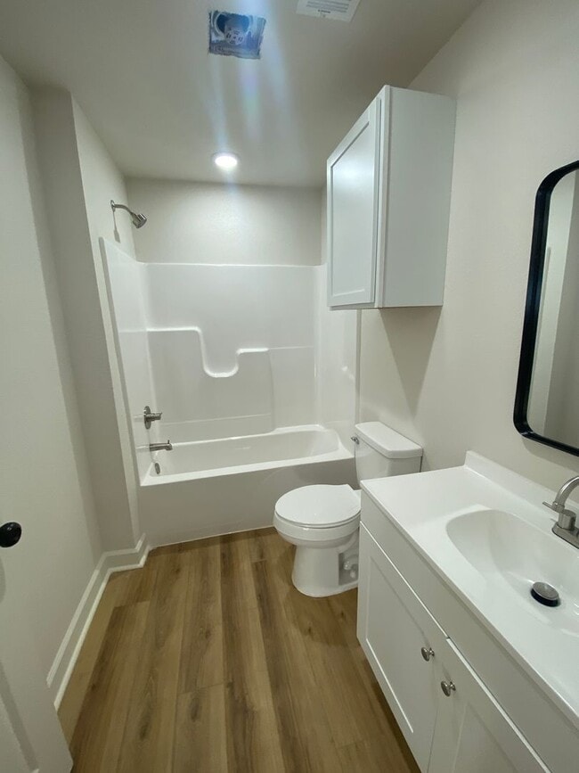 Photo - 2110 Clark St Unit B