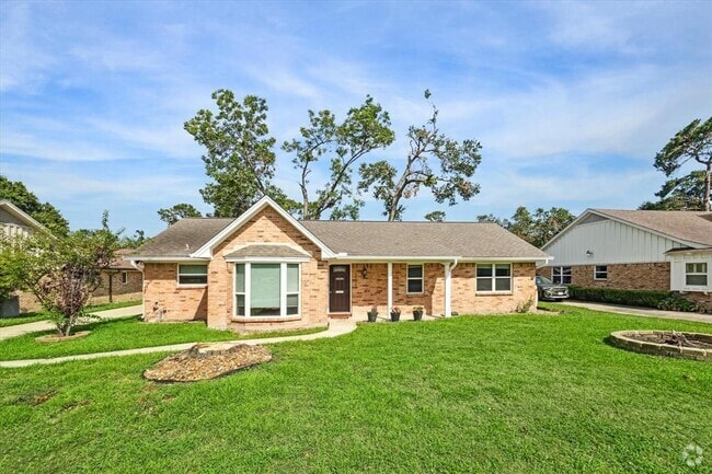 Building Photo - 2034 Millwood Dr Rental