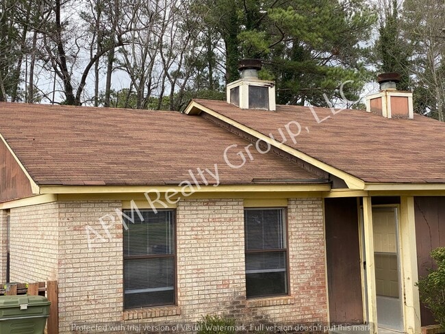 Photo - Duplex in convenient location