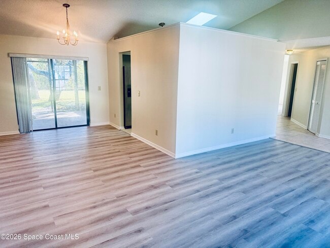 Photo - 4795 Riverside Rd