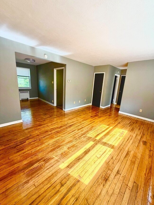 Photo - 2018 Alsace Rd Unit 15 C