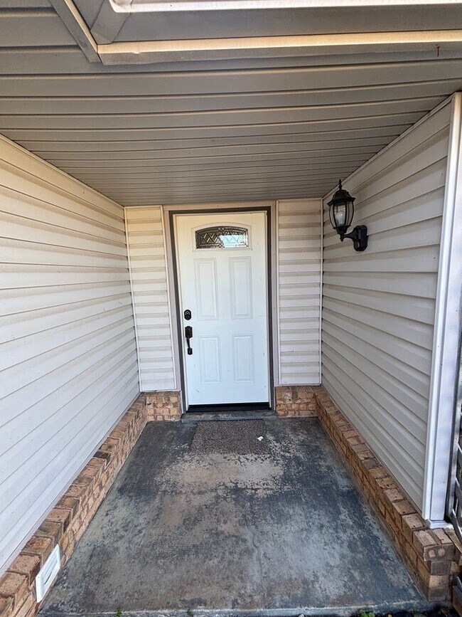 Photo - Beautifully remodeled with new paint, floo...