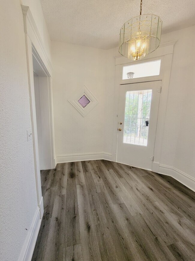 Photo - 1928 Arizona Ave Unit A