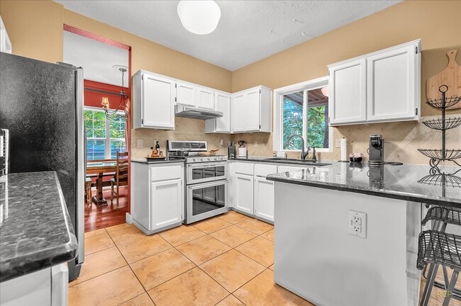 Photo - 14412 Sherbrook Pl