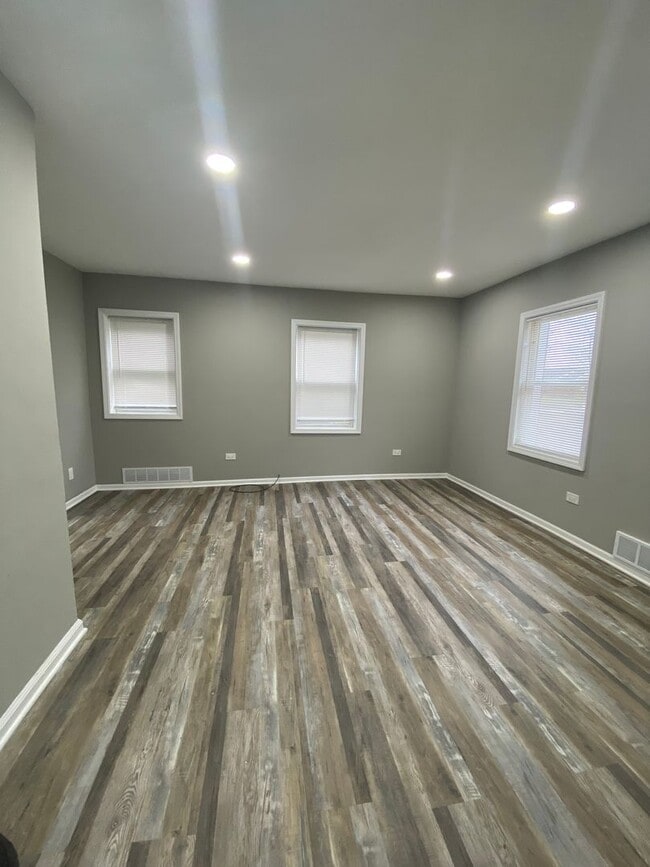 Photo - Cozy 2 Bedroom Home