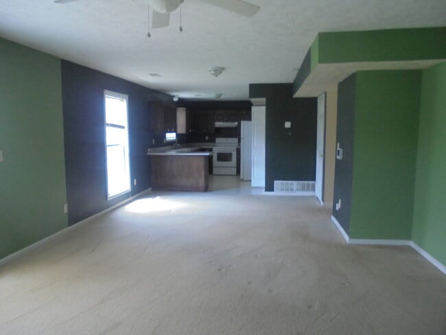 100 Shara Dr