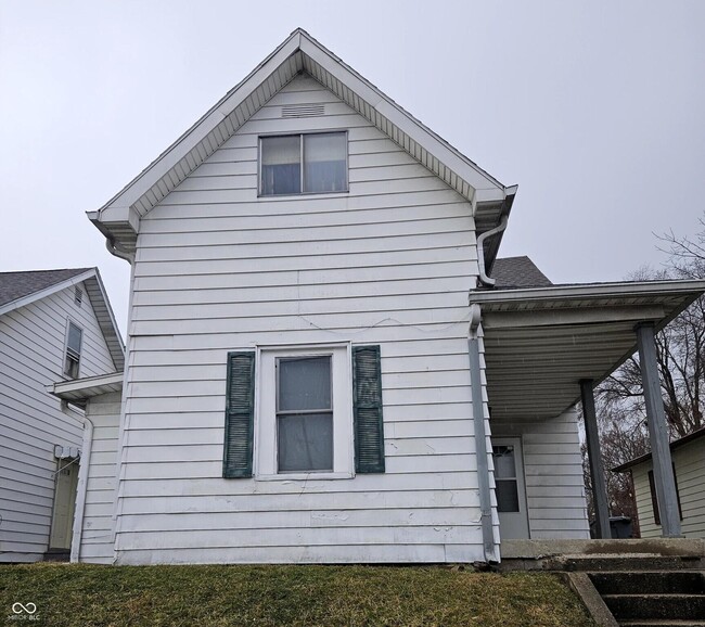 Building Photo - 1944 Shelby St