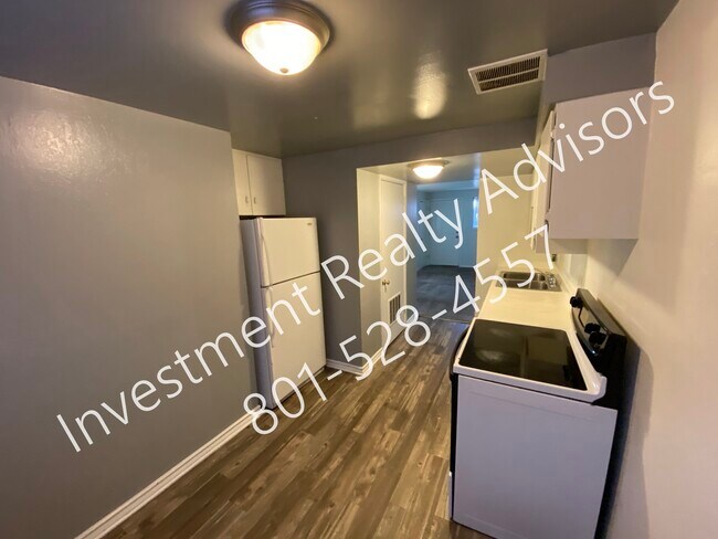 Photo - 218 Edith Ave S Unit 4